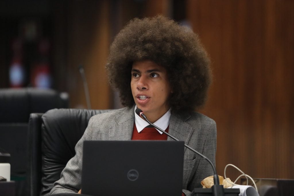 Desembargador devolve a Renato Freitas as prerrogativas de seu mandato