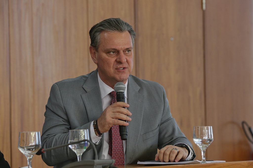 Governo Lula descarta 3 casos de gripe aviária no Brasil, mas investiga outros 3