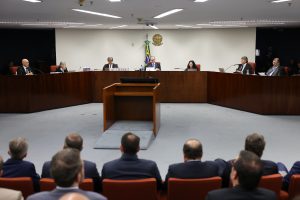 STF decide se mais seis denunciados pela trama golpista viram réus