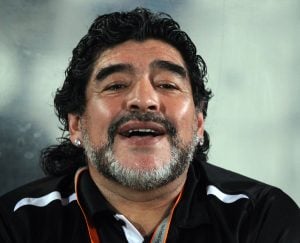 Maradona foi mantido como 'sequestrado' meses antes de sua morte, diz ex-companheira