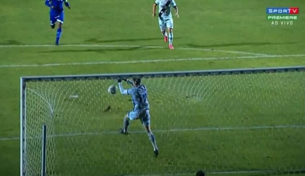 Justiça de São Paulo condena a ‘Globo’ por reprisar falha de goleiro