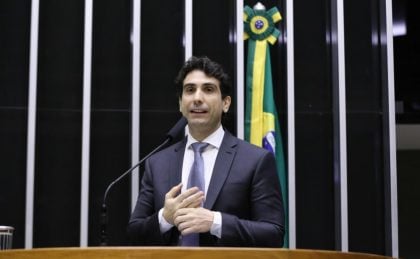 Galípolo diz na Câmara que o Brasil tem ‘subsídios cruzados perversos e regressivos’