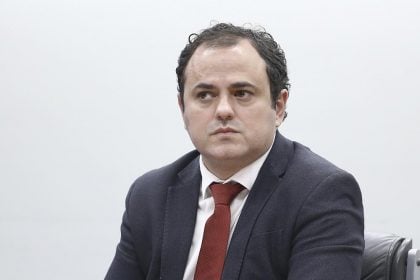 É preciso sair do imobilismo