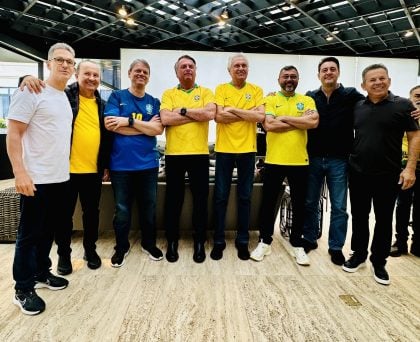 Governadores posam ao lado de Bolsonaro antes de ato na Paulista: ‘Juntos pela anistia’
