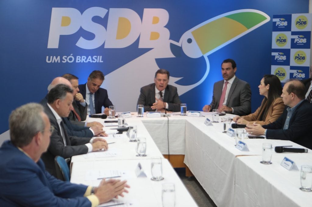 Executiva do PSDB dá aval à fusão com o Podemos; entenda os próximos passos
