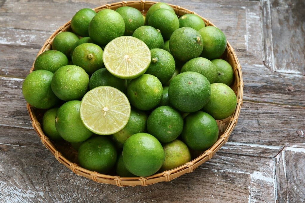 10 benefícios do limão para a saúde