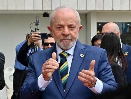 Na Celac, Lula critica ‘tarifas arbitrárias’ de Trump: ‘Tentativa de restaurar antigas hegemonias’