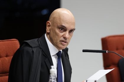 ‘Não permitirei circo no meu tribunal’, diz Moraes a advogado em audiência do golpe