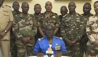 Junta militar do Níger liberta ministros de governo deposto