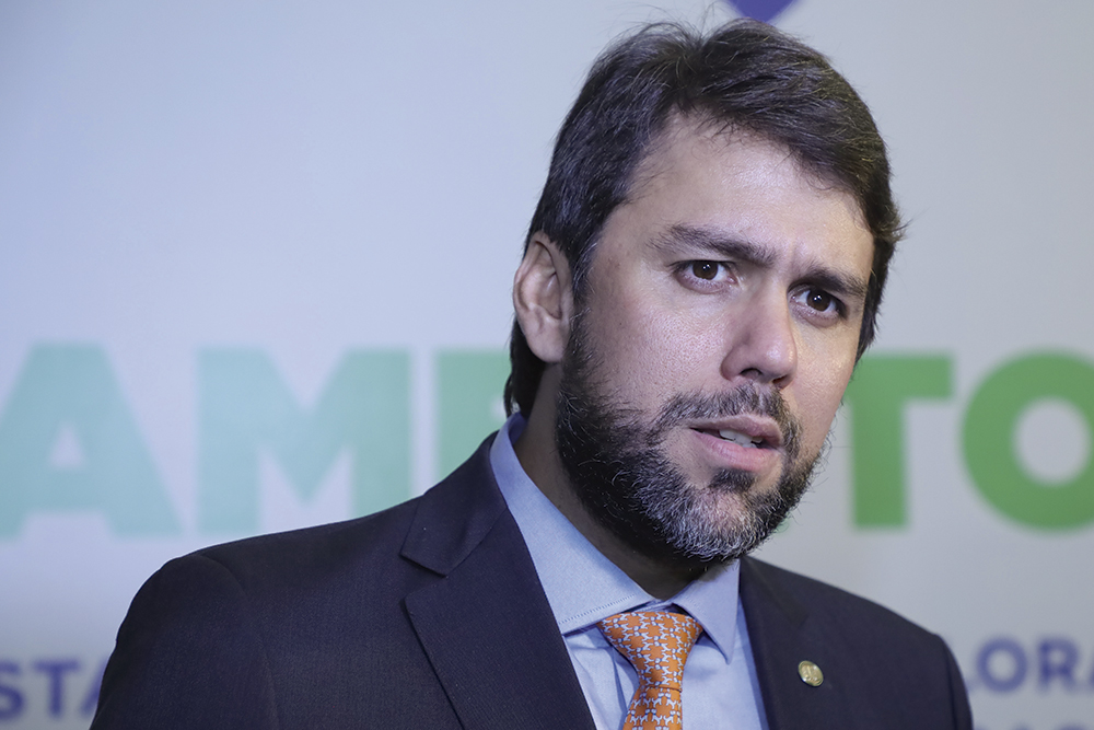 Ministérios/ Punhalada do União Brasil