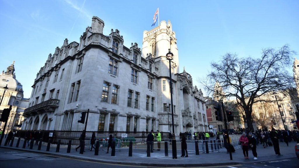 Supremo britânico diz que sexo biológico define quem é mulher