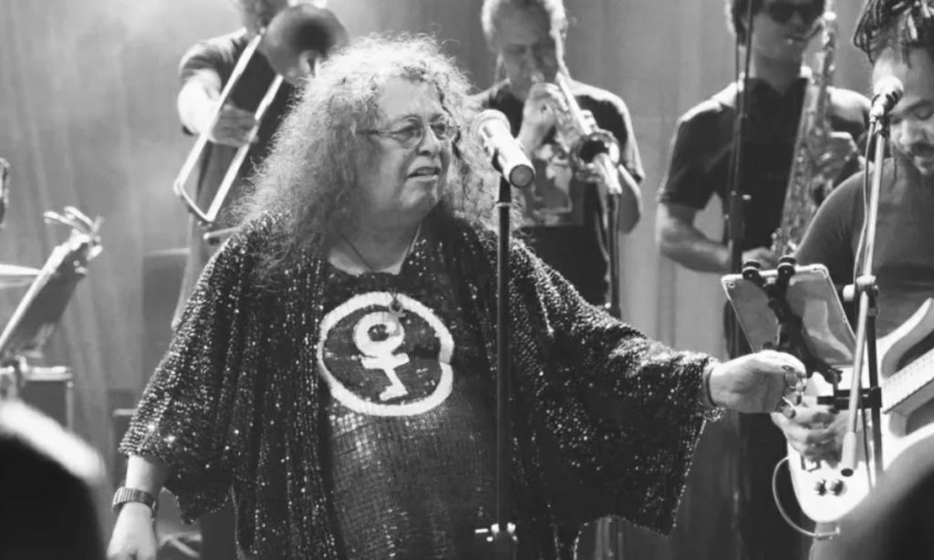 Morre aos 87 anos Edy Star, um ícone do glam rock brasileiro