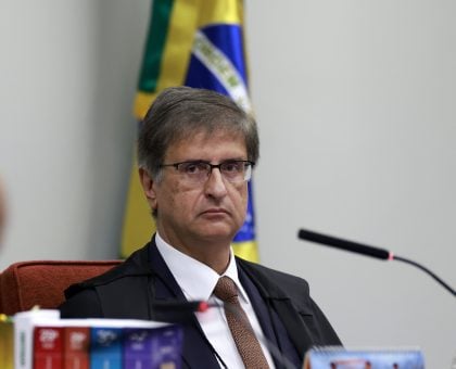 PGR é contra reconhecer vínculo trabalhista entre motoristas e aplicativos