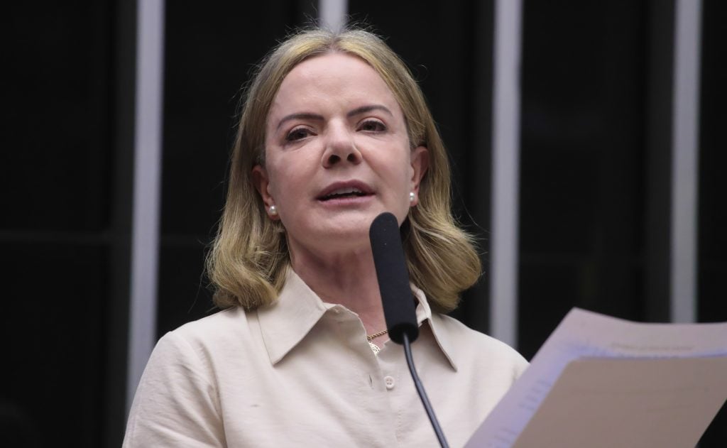 Gleisi critica PGR por sugerir audiência de conciliação com Gustavo Gayer: ‘indigno’