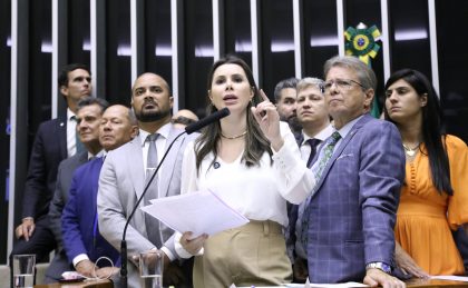 PL mantém obstrução na Câmara para forçar votação da anistia a golpistas