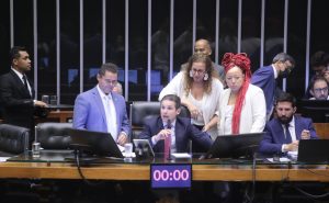 Câmara aprova urgência para projeto sobre critérios de repasses da Lei Aldir Blanc