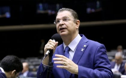 Comissão da Câmara aprova moção de louvor e regozijo a Trump