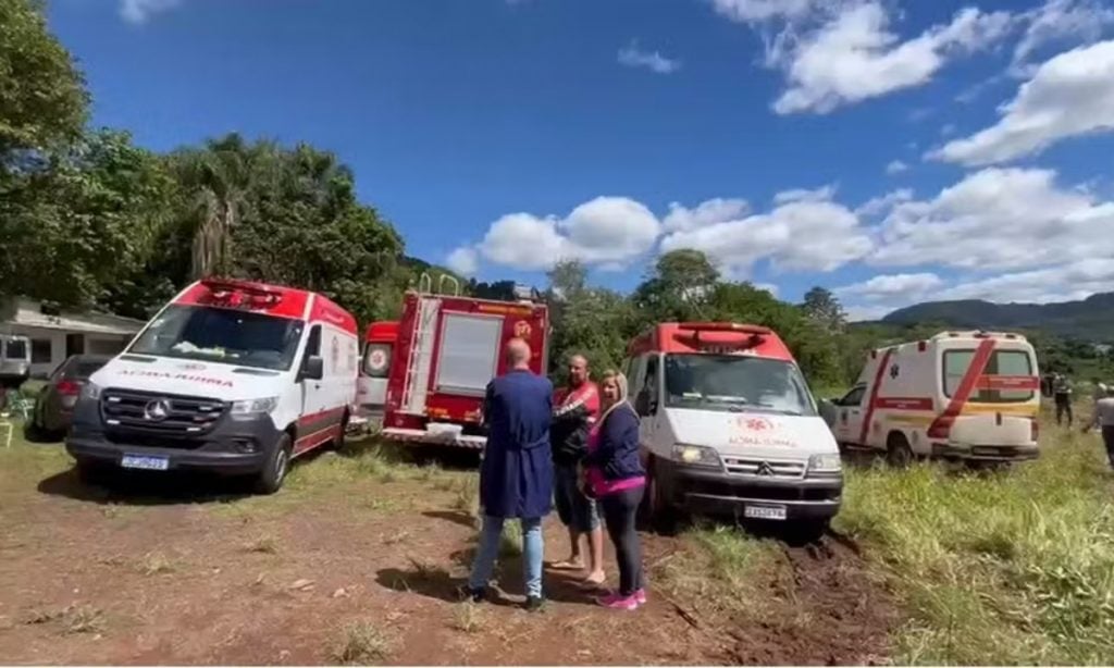 Acidente de ônibus com estudantes da UFSM deixa 7 mortos