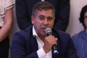 Operação da PF mira prefeito de Cabo Frio por fraude envolvendo atores para disseminar desinformação sobre eleição