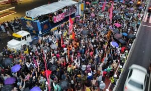 Professores da rede estadual de SP aprovam nova greve para 9 de maio