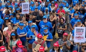 Professores da rede municipal de SP paralisam atividades nesta quarta por reajuste salarial