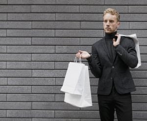 Homens mais vaidosos impulsionam crescimento do mercado de moda masculina