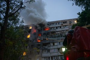 Rússia bombardeia Kiev com drones e mísseis; 17 pessoas ficaram feridas
