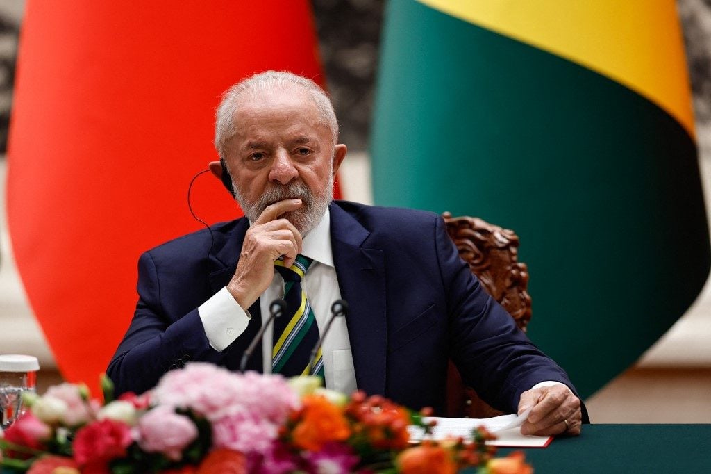 O governo precisa de mais Lula