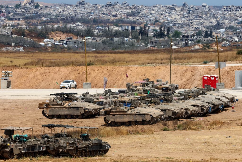 Israel intensifica ofensiva em Gaza apesar da crescente pressão internacional por cessar-fogo