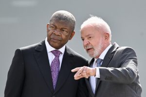 Lula defende participação do BNDES na negociação de aviões da Embraer com Angola: 'Bom pagador'