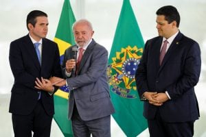 Lula aguarda a volta do Congresso para definir se usará Lei da Reciprocidade contra os EUA
