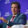 Lula e Trump vão conversar sobre ‘coisas que realmente importam’, diz Haddad