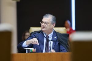 Dino critica política dos EUA de analisar redes sociais de estudantes que solicitam visto