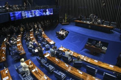 Senado corre contra o tempo para aprovar proposta que aumenta número de deputados