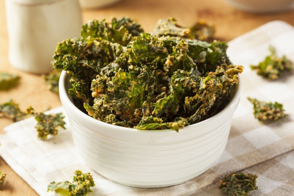 8 receitas vegetarianas rápidas para fazer na air fryer