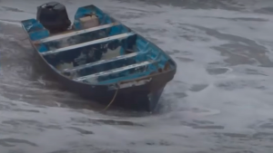 Barco vira na Califórnia e deixa 3 mortos e 7 desaparecidos