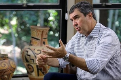Riedel avança em conversas sobre filiação ao PP; PSDB deve perder seu último governador