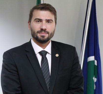 Governo exonera ex-presidente do INSS de Bolsonaro envolvido em esquema de descontos ilegais