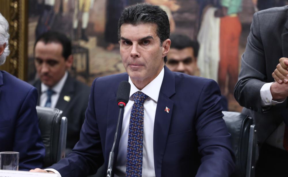 Barbalho propõe ‘coalizão nacional’ em contraponto à PEC da Segurança Pública