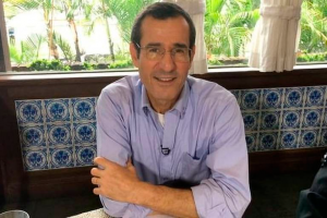 Justiça condena 'Record' a pagar R$ 400 mil por demitir jornalista com doença rara