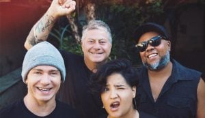 Tianastácia lança disco acústico e fundador celebra: 'Renovou os ânimos'