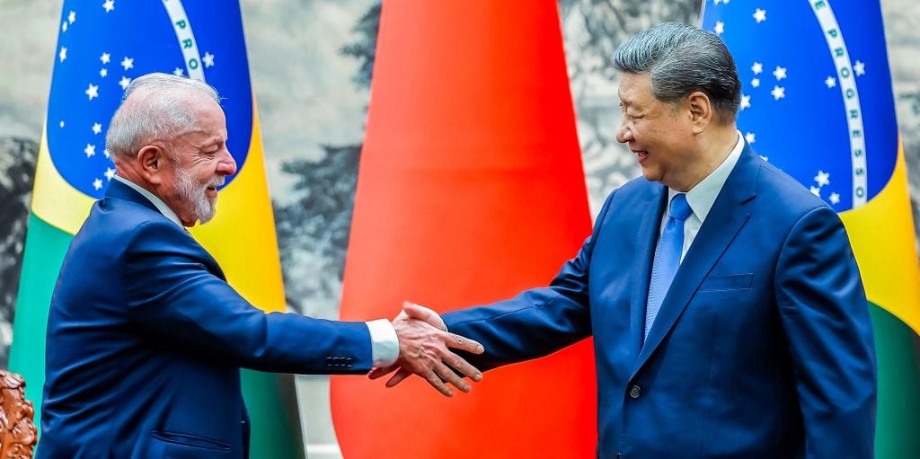 Brasil e China fazem declarações conjuntas sobre temas globais