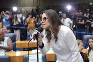 MP-SP pede inquérito contra vereadora do PL que chamou professores de 'vagabundos'