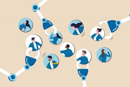 Agente de IA realiza até 80 entrevistas ao mesmo tempo e reduz em 70% o custo de recrutamento