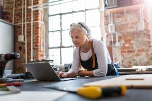 Empreendedores 50+ ampliam presença digital e abrem mais negócios