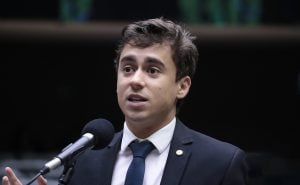 Justiça condena Nikolas Ferreira por vídeo que resultou em ameaças a artista