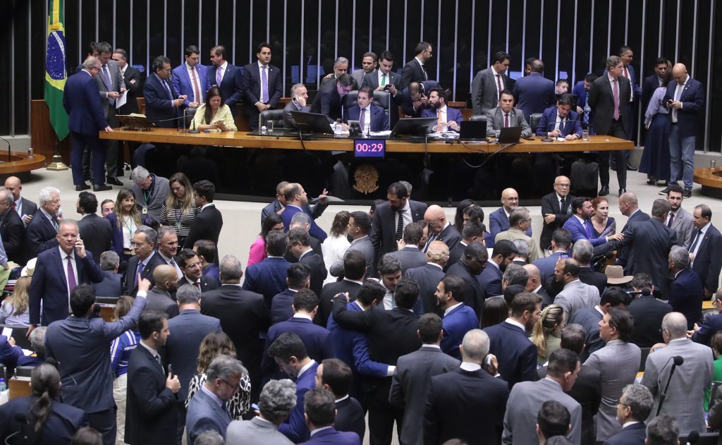 Câmara aprova ampliação do número de deputados; texto vai ao Senado