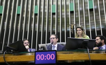 Câmara acelera a votação de proposta contra fraudes no INSS