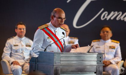 Comandante da Marinha nega mobilização de tropas para golpe