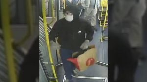 Polícia prende suspeito de planejar atentado a bomba em terminal de ônibus em Curitiba